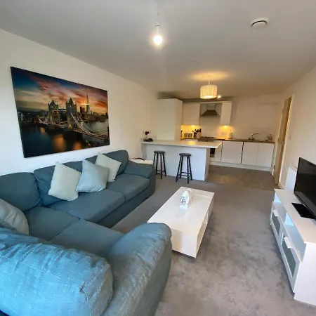 Spacious Flat In Central Street Exterior photo