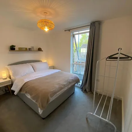 Spacious Flat In Central Street Exterior photo