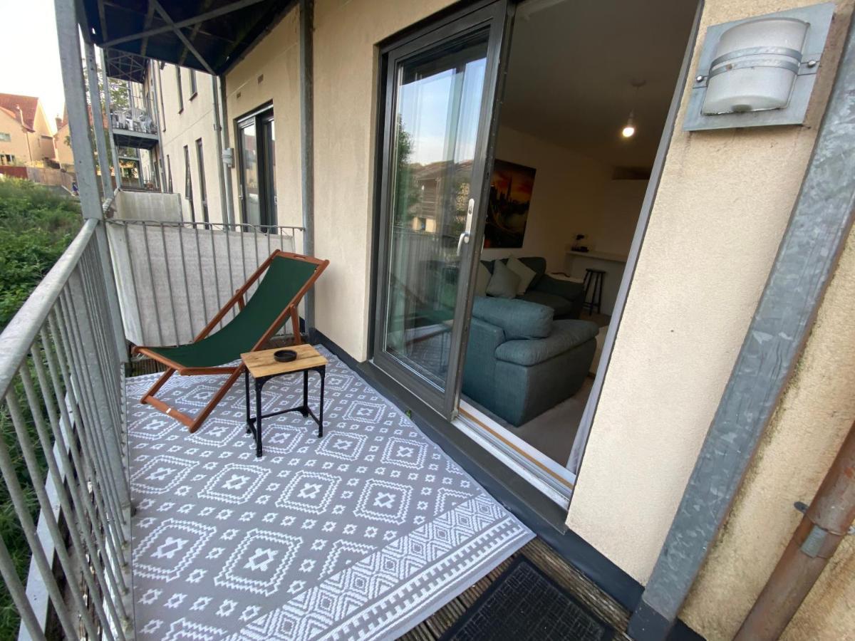 Apartment Spacious Flat In