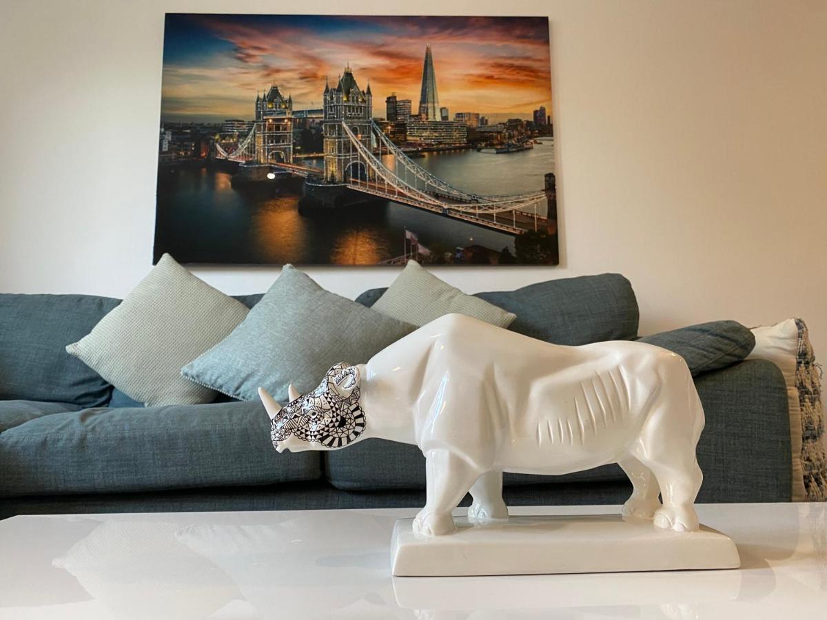 Spacious Flat In Street